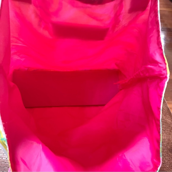 Lilly Pulitzer Tropical Print Tote Bag - Picture 5 of 11